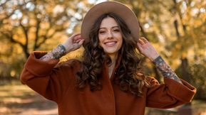 Brechó, herança de família e brinco autoral combinados em um look boho